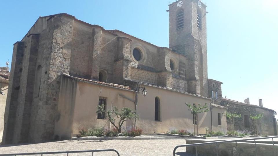 Joli Loft Dans Village Pittoresque Péret Exterior photo
